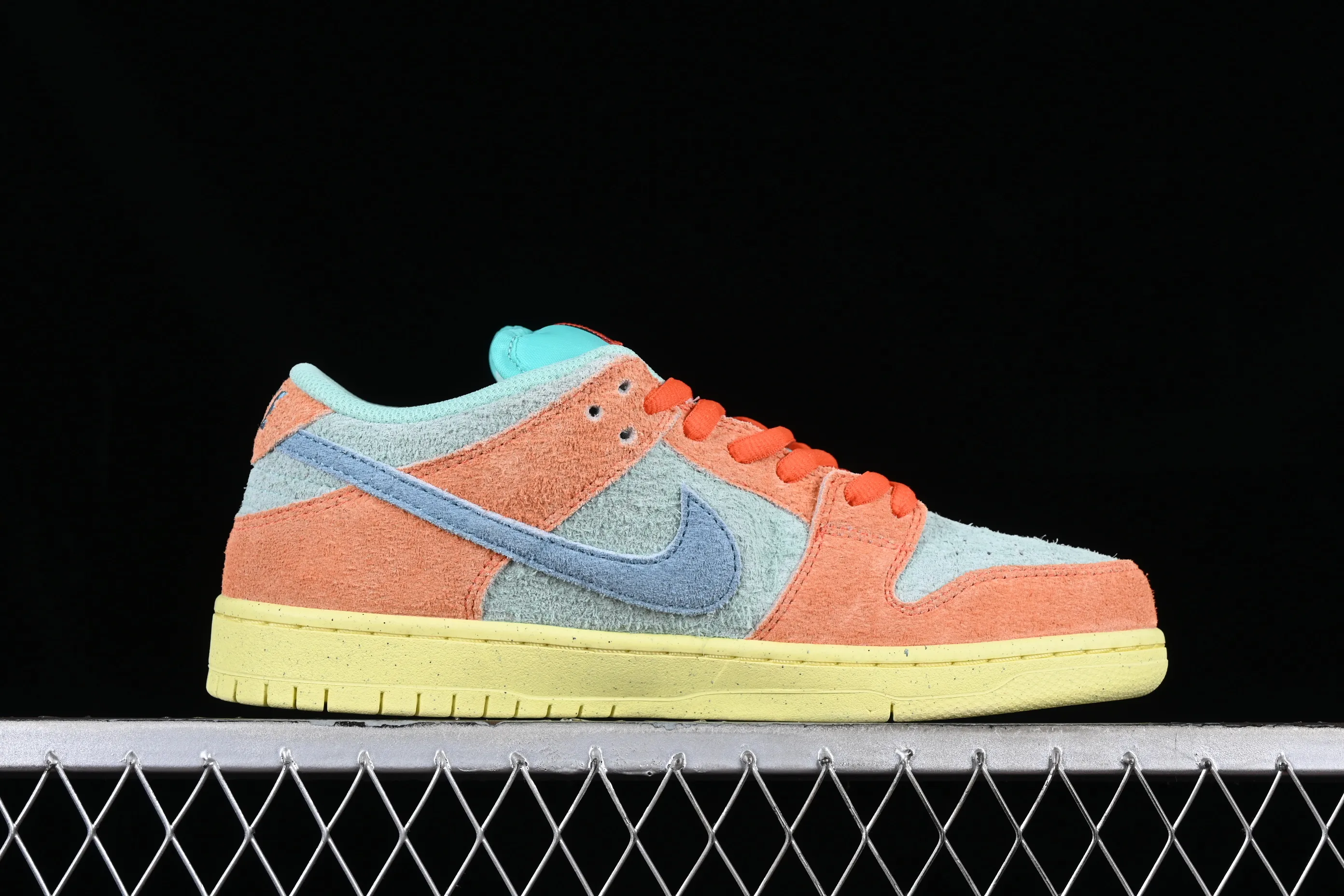 All Categories Nk SB Dunk Series Nk SB Dunk Low Low-top Sneakers Nk SB Dunk "Noise Aqua" Tropical Fruit Pie Dunk Series Retro Low-top Casual Skateboard Shoes DV5429-800